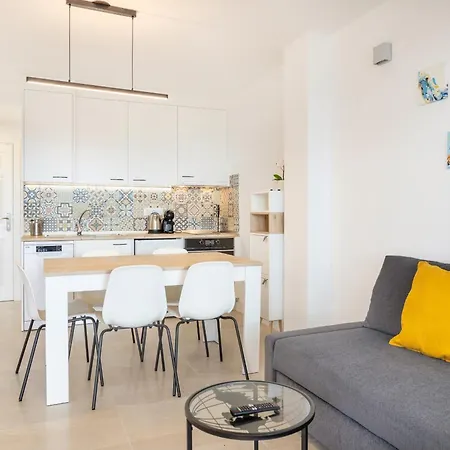 Castle Harbour Luxury Family Heated Pool By Lovetenerife * 洛斯克里斯蒂亚诺斯