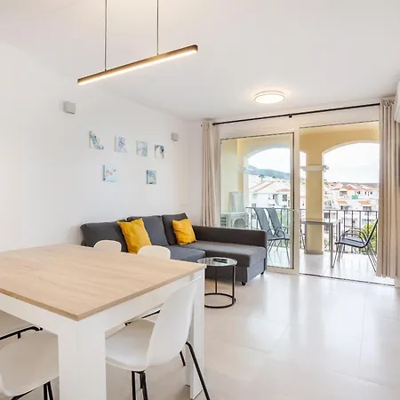 Castle Harbour Luxury Family Heated Pool By Lovetenerife * 洛斯克里斯蒂亚诺斯