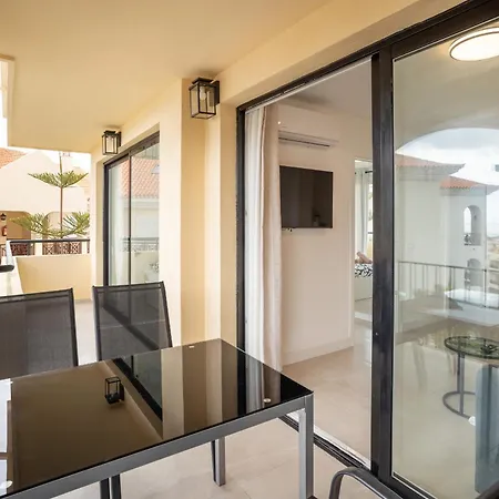 شقة Castle Harbour Luxury Family Heated Pool By Lovetenerife لوس كريستيانوس