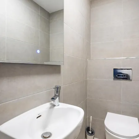 Apartamento Castle Harbour Luxury Family Heated Pool By Lovetenerife Los Cristianos (Tenerife)